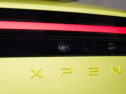 2025�� 702 ������ Ultra