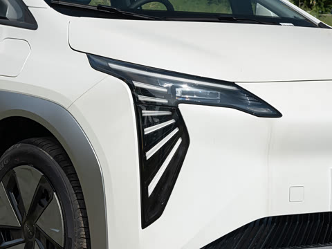 2025�� Plus 430 ������