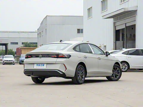 2026�� ���L 300TSI ����