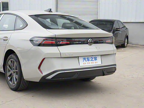 2026�� ���L 300TSI ����