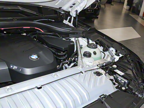 2025�� xDrive30L ������ M�˶���ҹ��װ