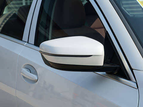 2026�� 325i M�˶���װ