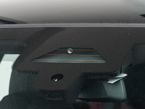 2026�� �Ŀ� 525Li M�˶���װ