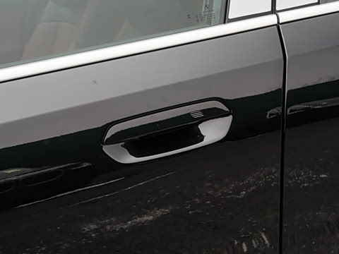 2026�� �Ŀ� 530Li ������ M�˶���װ