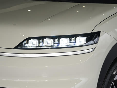 2025�� ����SMART�� 64.2kWh