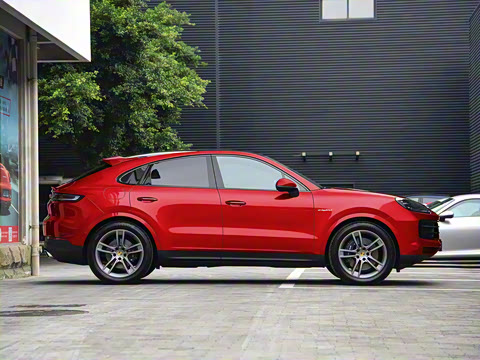 2025�� Cayenne Coup�� E-Hybrid 2.0T