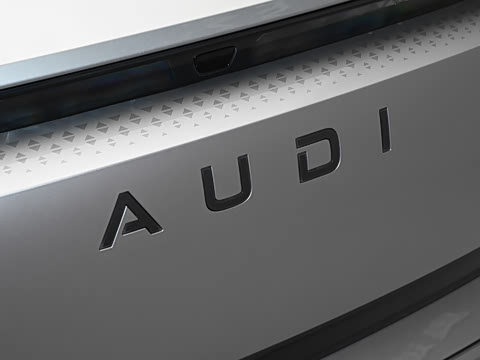 2026�� �ȷ�quattro��