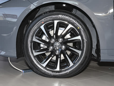 2026�� 1.8L ˫�� ��Ӣ��