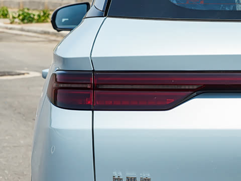 2026�� �ɳ۰� DM-i 220KM������