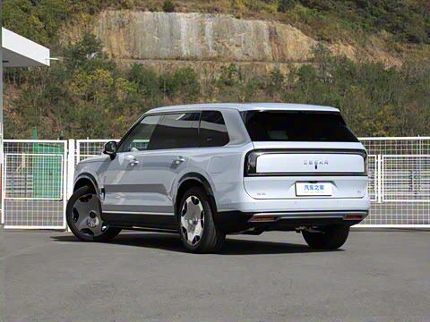 2025�� Hyper�� 70kWh