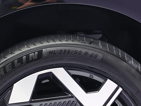 2026�� ���� 81kWh