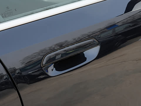 2026�� �Ŀ� 530Li ������ M�˶���װ