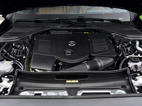 2026�� �Ŀ� E 300 L ������