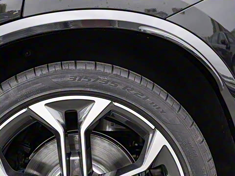 2025�� xDrive 40Li ������M�˶���ҹ��װ