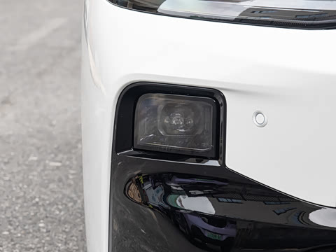 2027�� 670������