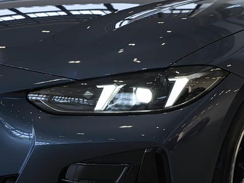 2026�� 425i M�˶���װ