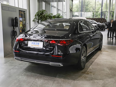 2026�� �Ŀ� E 260 L