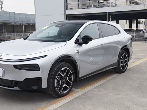 2026�� ���� 1704 Max �Ƽ���