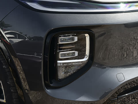 2025�� 215����������