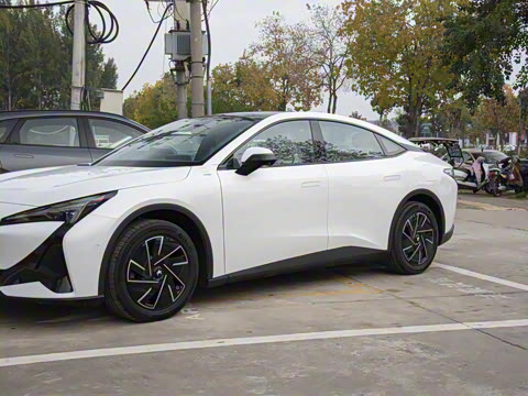 2025�� �Ŀ� 560PRO 185kW