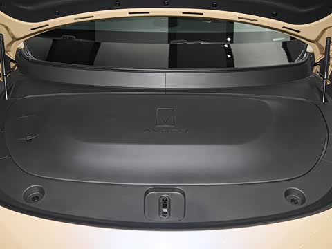 2025�� �Ŀ� Max ���̰�