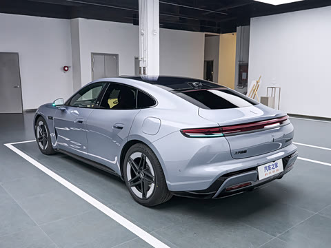 2026�� Ultra