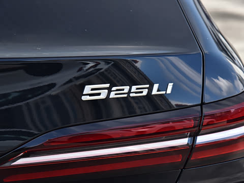 2026�� �Ŀ� 525Li ������װ