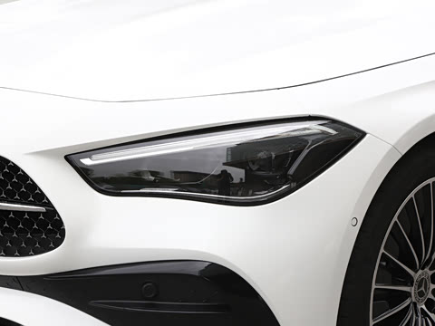 2026�� �Ŀ� CLE 300 4MATIC �����ͽ��ܳ�