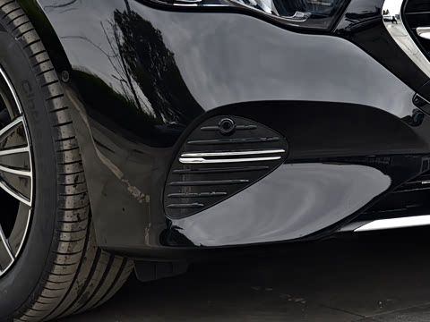 2026�� E 260 L 4MATIC