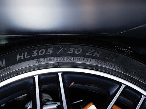 2025�� 63 S E Performance