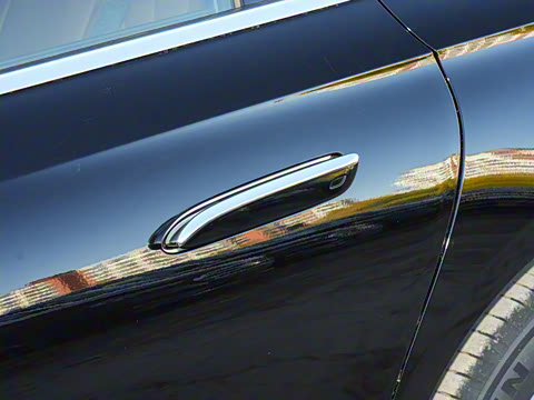 2026�� E 260 L �����