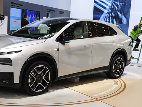 2026�� ���� 1704 Max �콢��