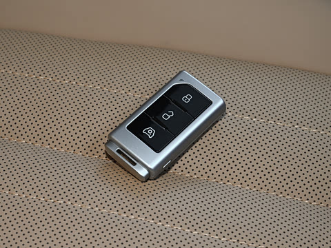 2026�� 2.0T �ߵ�