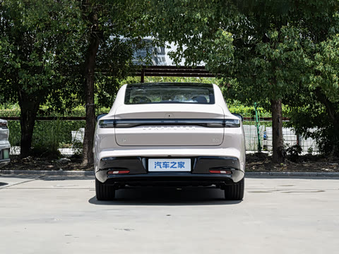 2027�� 670������