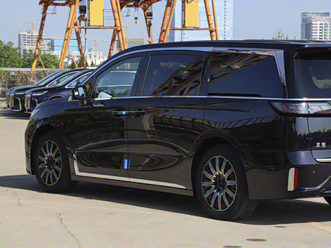 2025�� EV ����׿Խ������