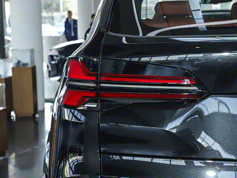 2024�� X5 M ������