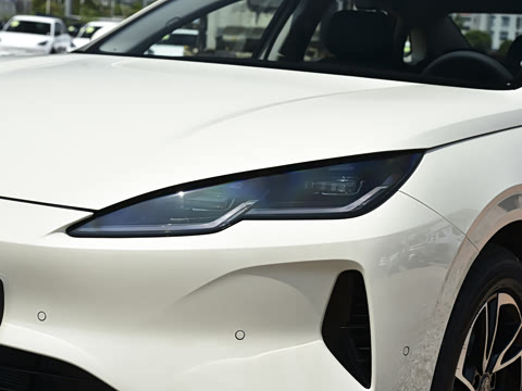 2027�� EV 630KM������