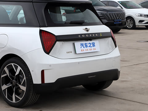 2026�� 463km COOPER SE ������