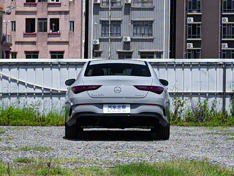 2025�� CLA 260 4MATIC ��ذ�