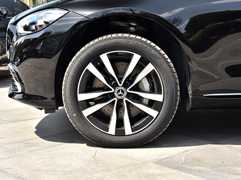 2026�� S 400 L ������