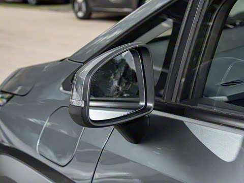 2025�� Plus 610 ������