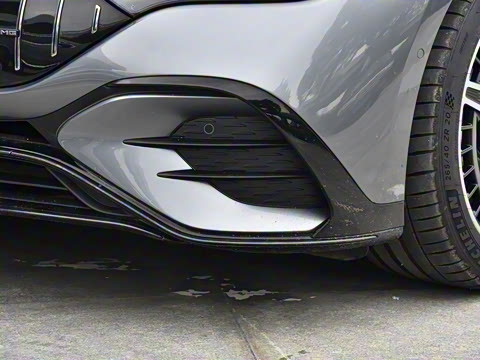 2023�� AMG EQE 53 4MATIC+