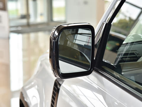 2026�� 110 3.0T P400 X-Dynamic HSE