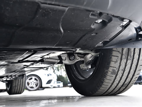 2026�� GLC 300 L 4MATIC ������