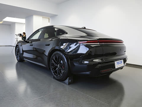 2026�� Ultra