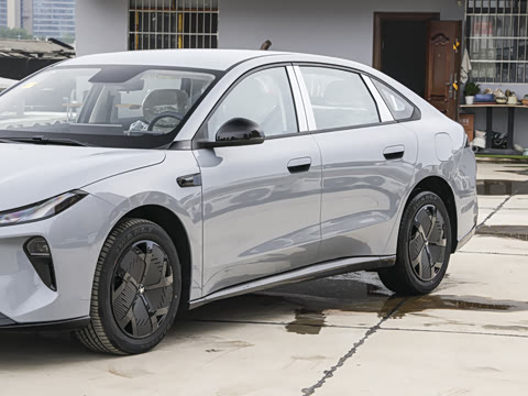 2026�� 535 PLUS�����