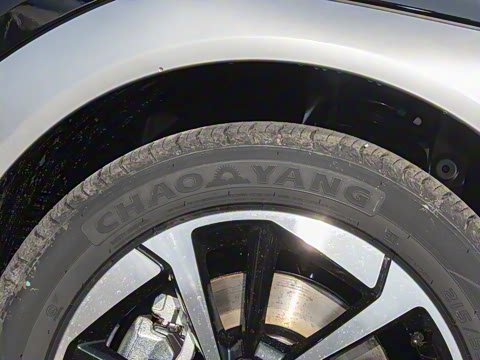 2025�� Plus 610 ������