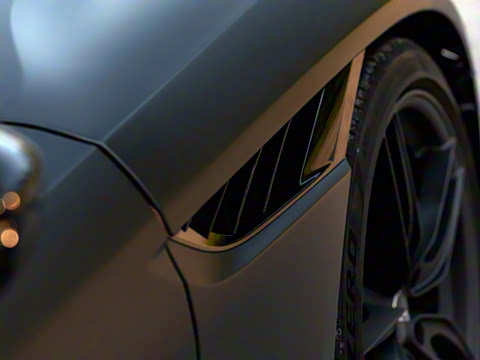 2023�� DBS Superleggera V12 Coupe