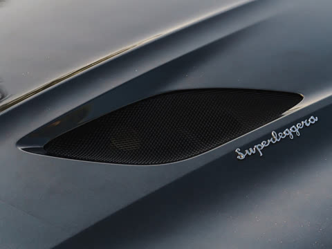 2023�� DBS Superleggera V12 Coupe