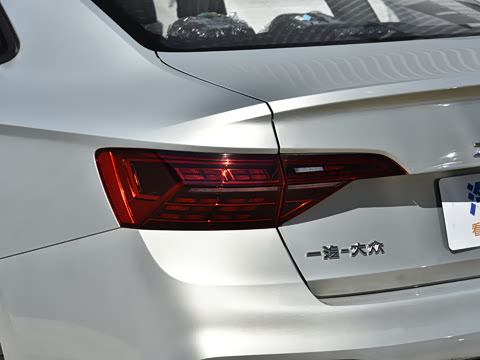 2025�� 1.4T �����ϰ�